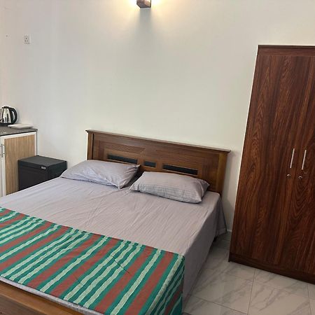 Mango Tree Budget Home Stay Homagama Buitenkant foto