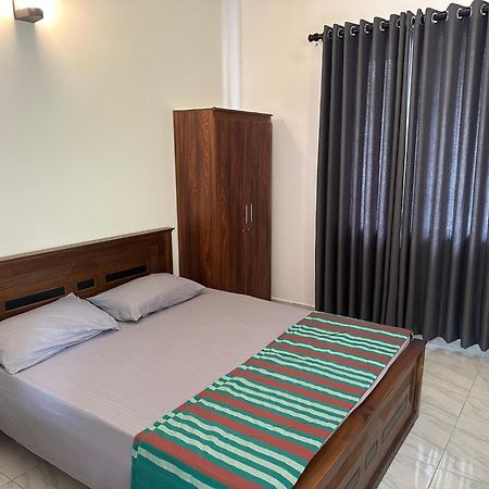 Mango Tree Budget Home Stay Homagama Buitenkant foto